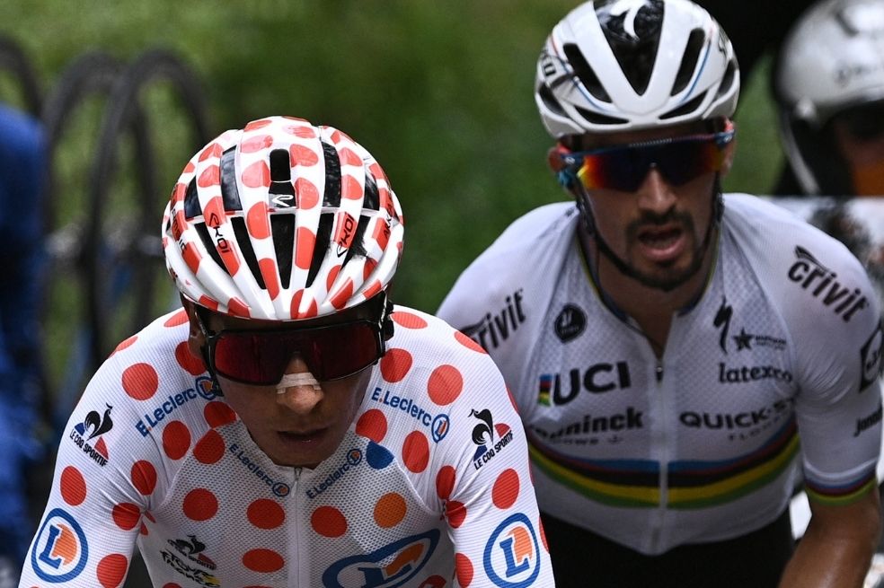 (Video) “¡Eres un grande cóndor!”: La emotiva arenga a Nairo Quintana en el Tour