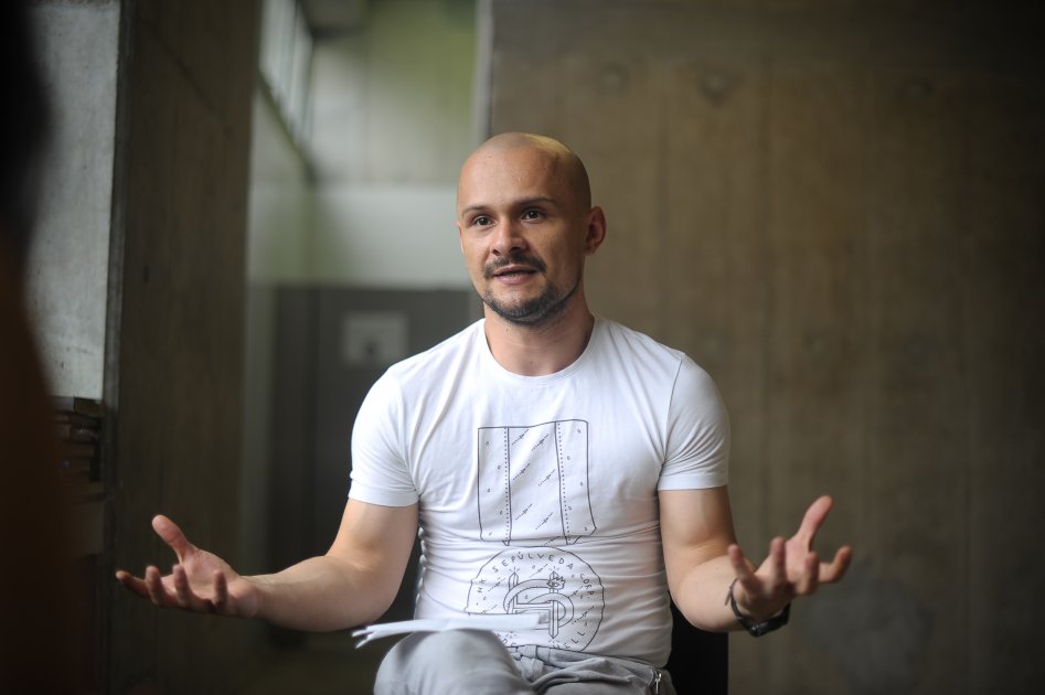 Hacker Andrés Sepúlveda apelará decisión de juez que negó su libertad