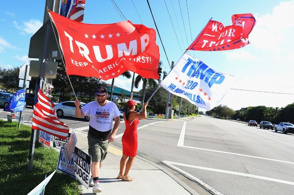 Votantes eligen en la impredecible Florida, crucial en las elecciones de EE. UU.