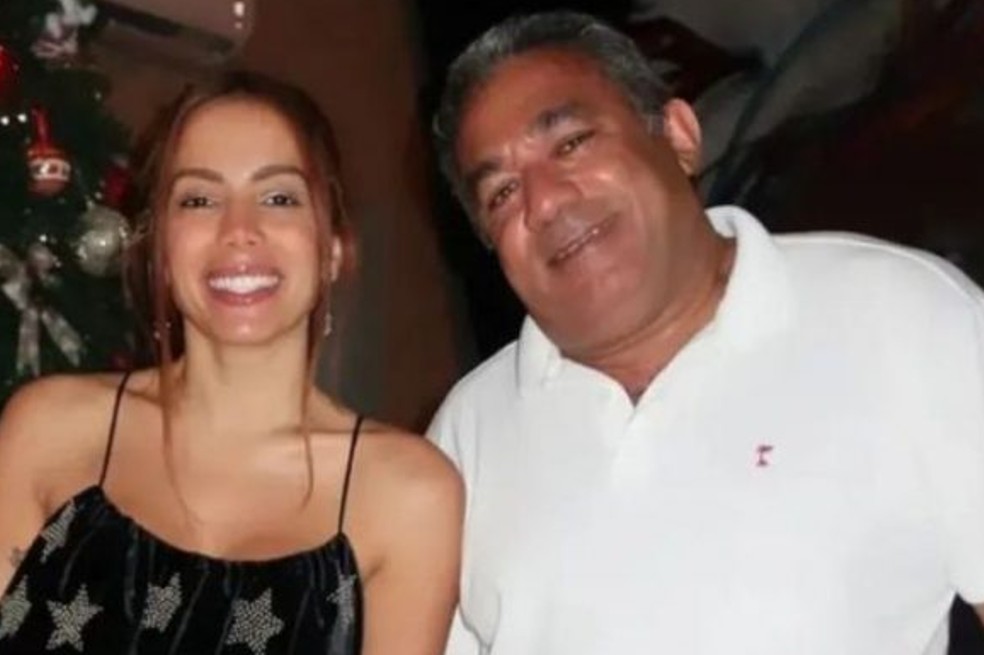 “Nunca me sentí tan triste”: Anitta reveló el milagro que salvó a su papá
