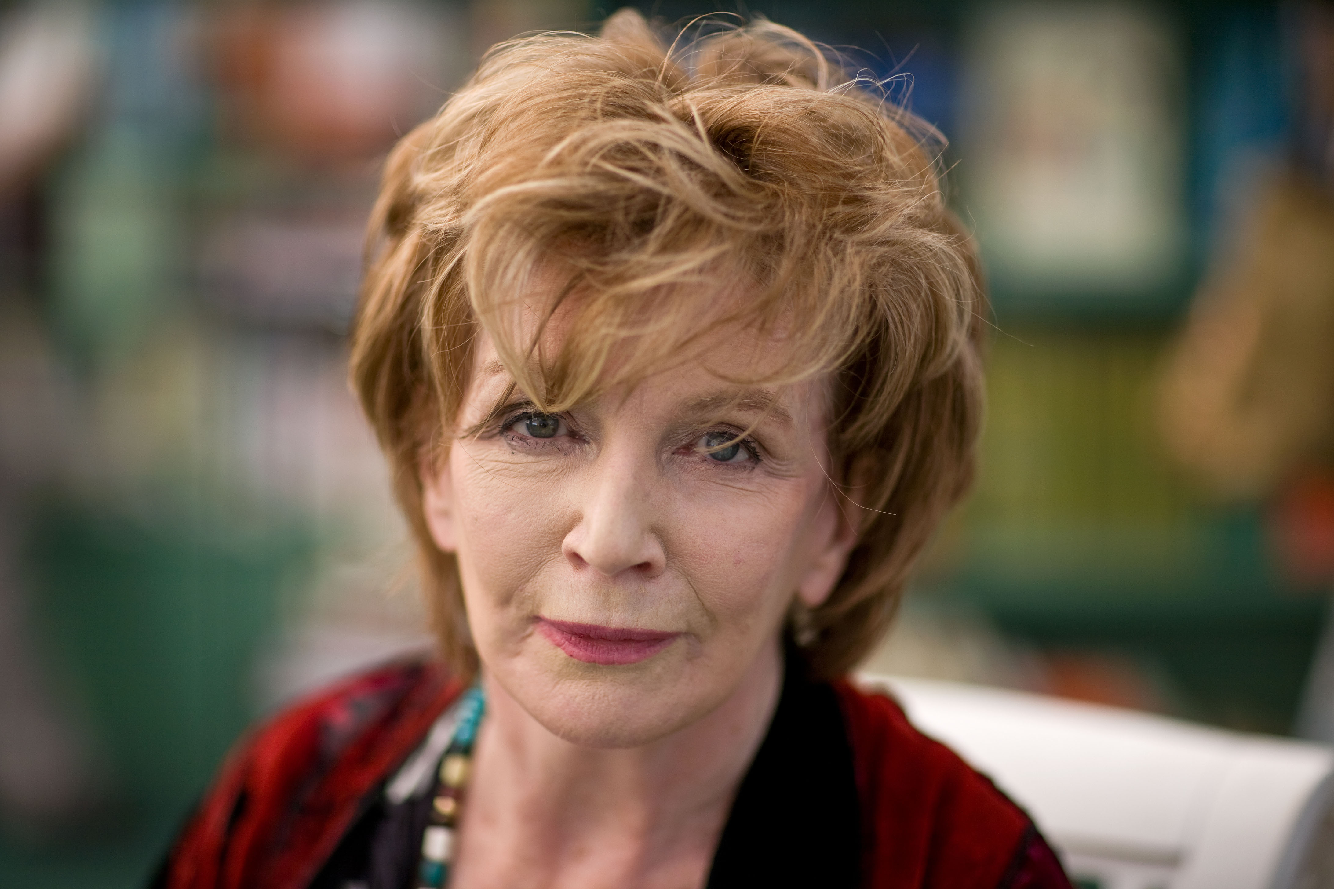 Caja de citas: frases de la escritora irlandesa Edna O’Brien