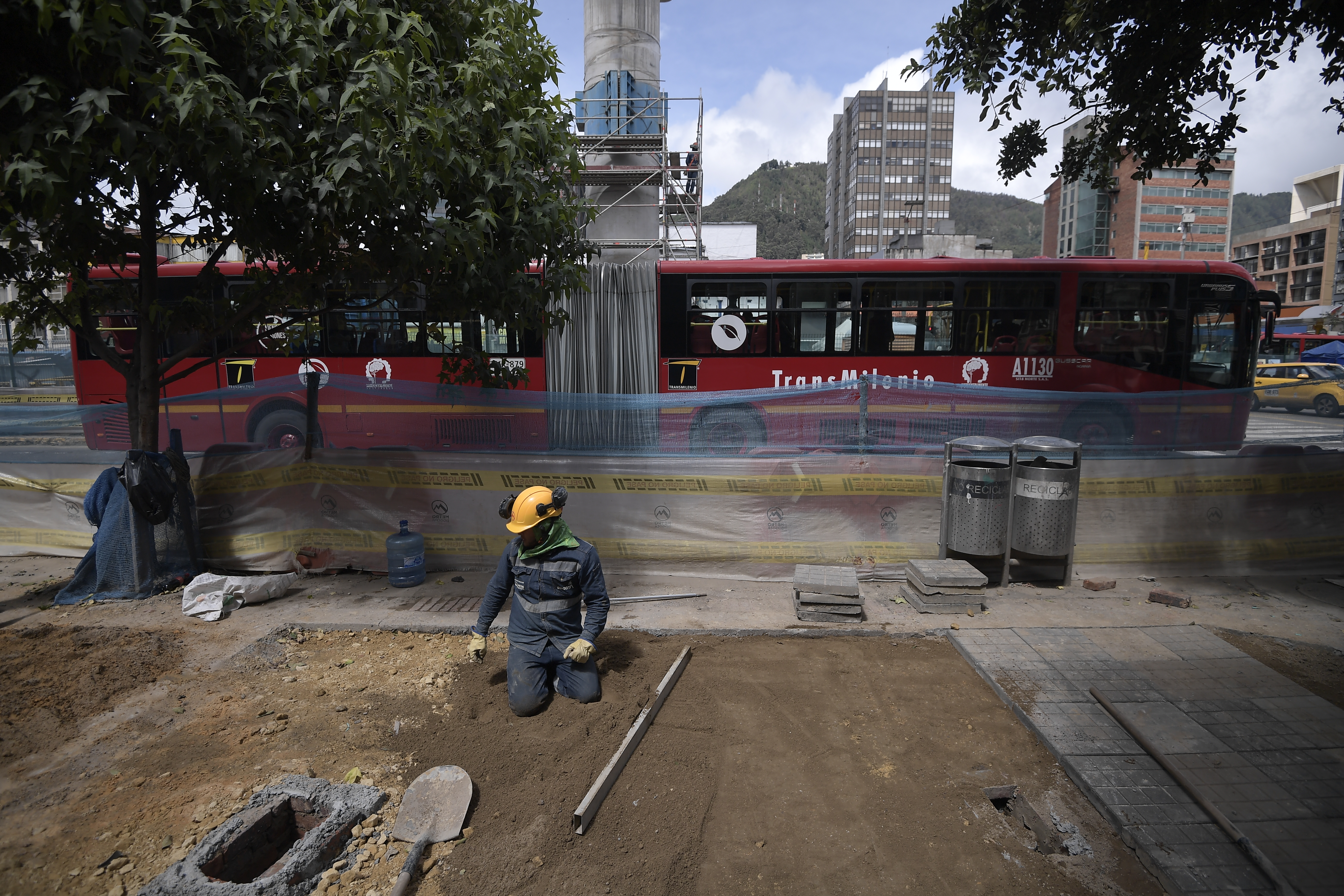 Estación de Transmilenio estuvo cerrada por varias horas ante fuerte olor
