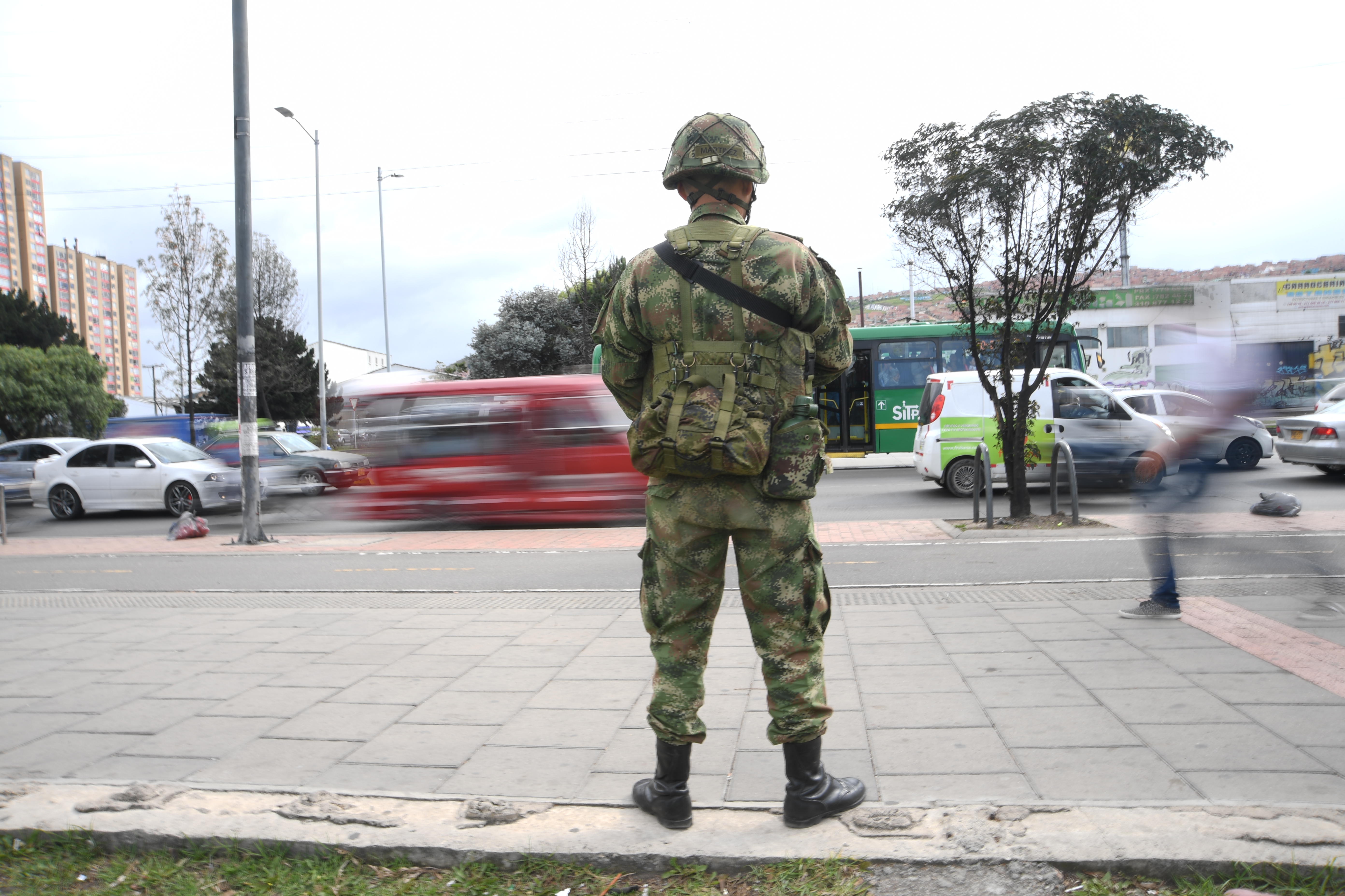 Asesinaron a un soldado en medio de un atraco en Bogotá