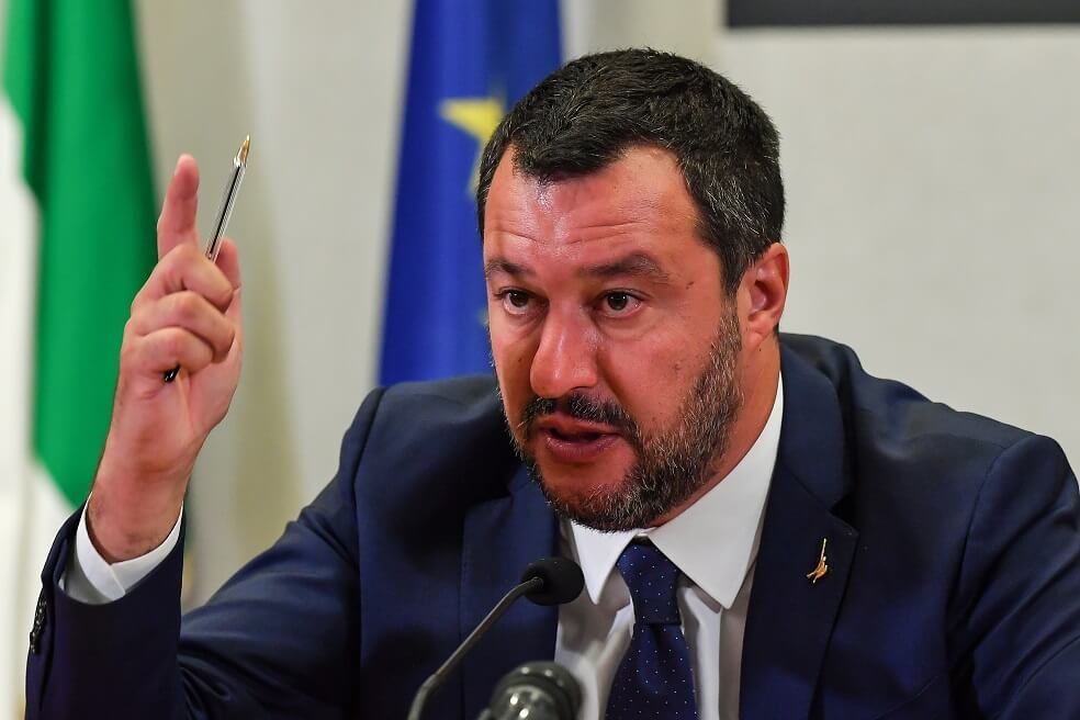 Salvini se lanza (nuevamente) en contra de los gitanos en Italia