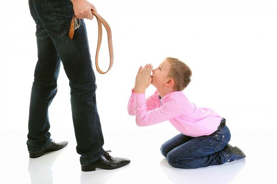 Las nalgadas como castigo podrían afectar el cerebro de los niños