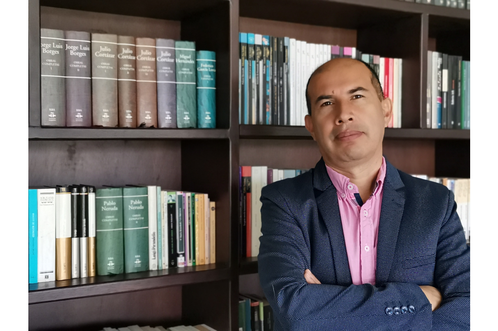 Juan Carlos Pino: “La literatura pasa por una forma de hacer memoria”