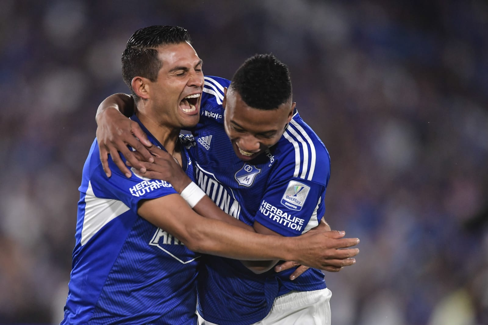 Millonarios venció a América en un partidazo en El Campín: vea los goles