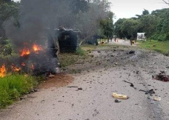 Atentado con carro bomba en vía de Tame (Arauca) hacia Casanare deja seis heridos