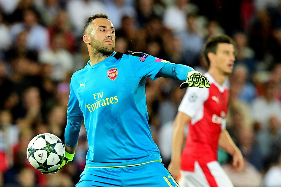 David Ospina se somete al reconocimiento médico con el Nápoles