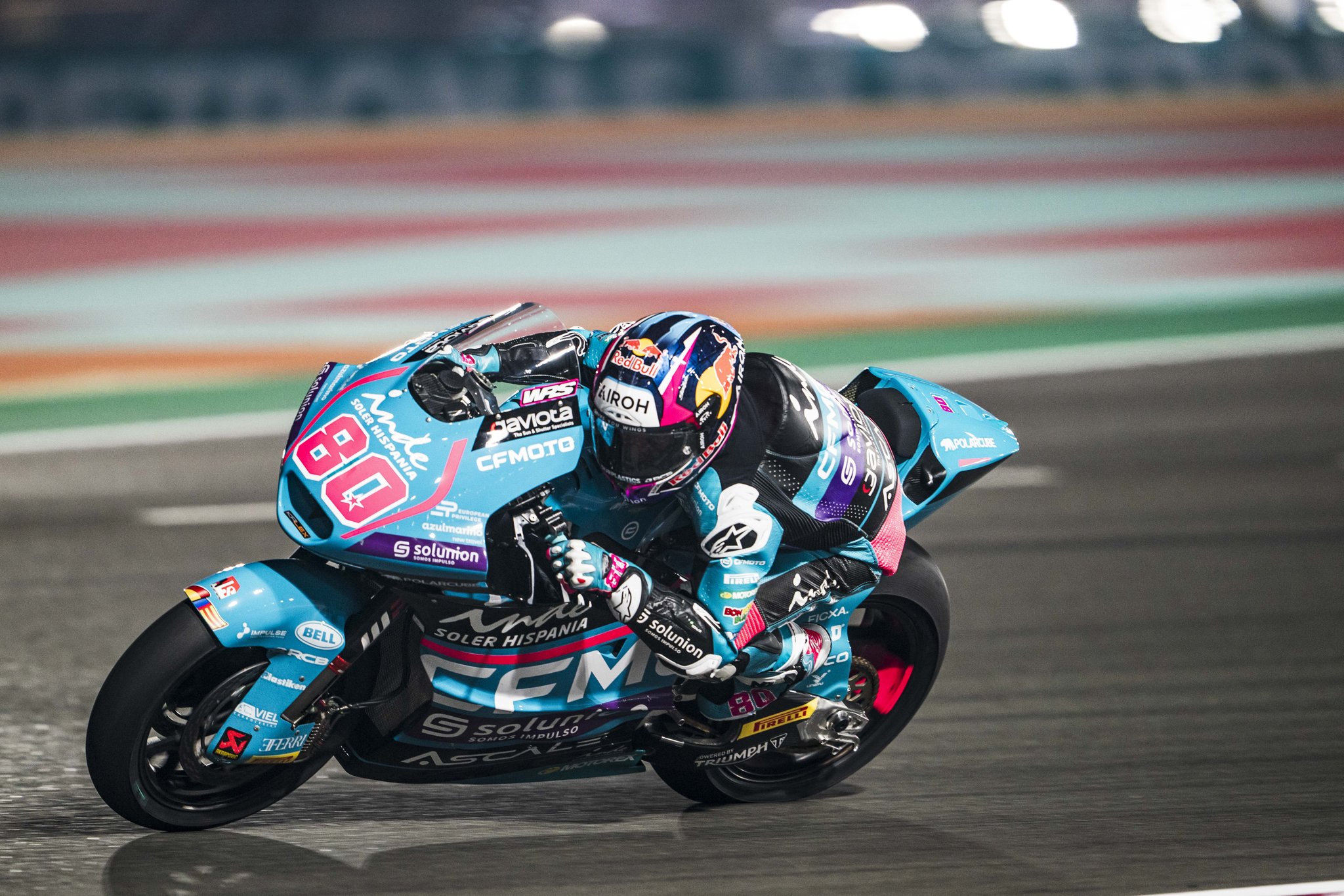 David Alonso y una impresionante carrera en Catar: sigue sumando en la Moto2