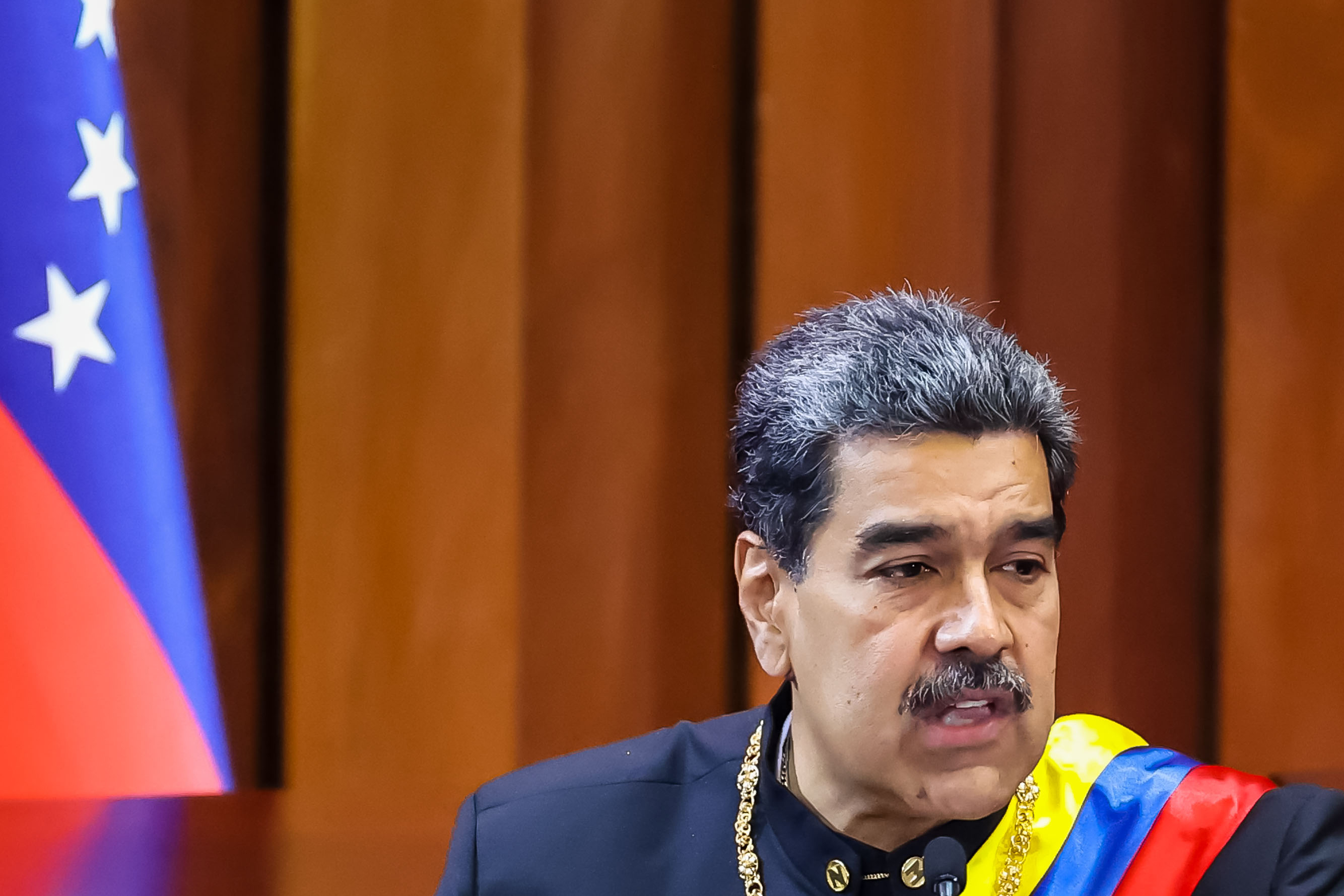 Espejito, espejito… dice el autócrata