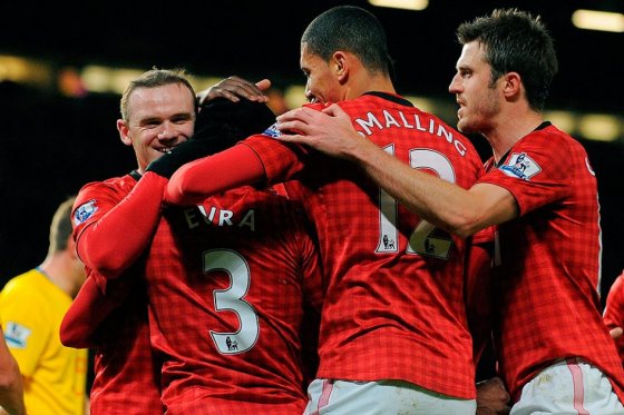 Manchester United defiende liderato frente a Everton
