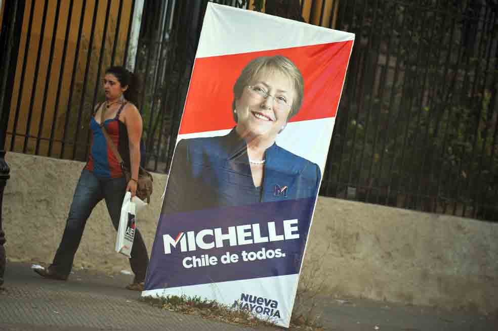 Victoria de Bachelet en presidenciales de Chile parece asegurada
