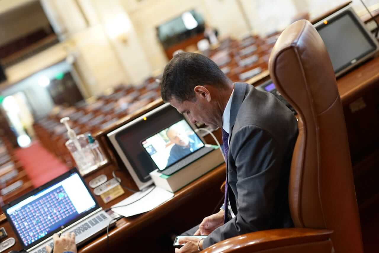Presidente de la Cámara descarta que haya casos de Covid-19 en congresistas