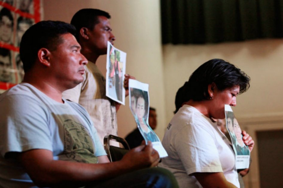 Seis meses después continúa lucha de los padres de 43 estudiantes desaparecidos
