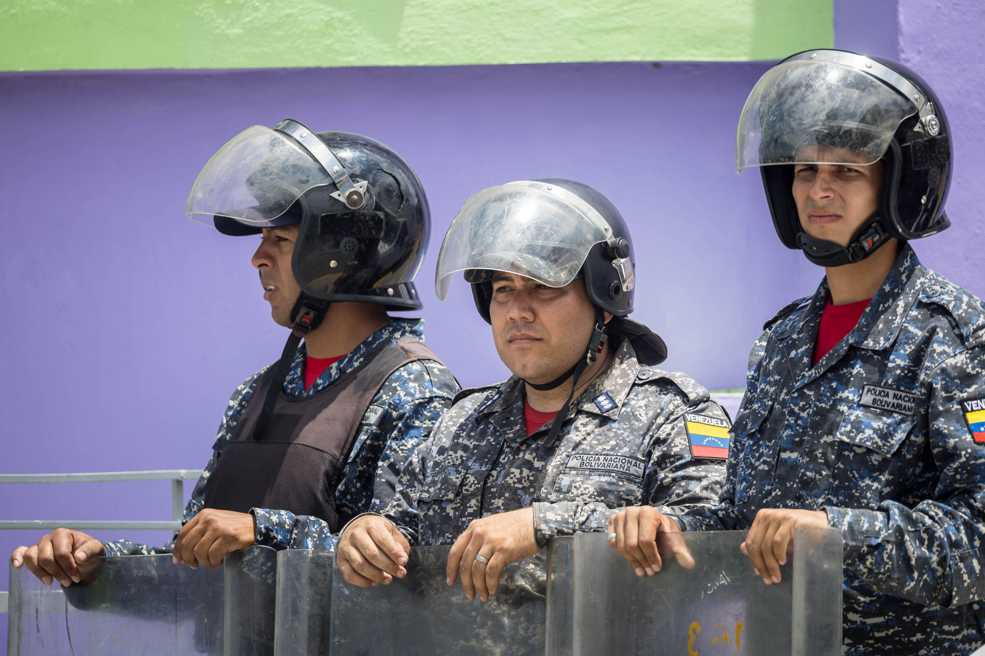 Delcy Rodríguez anuncia la eliminación de alcabalas policiales