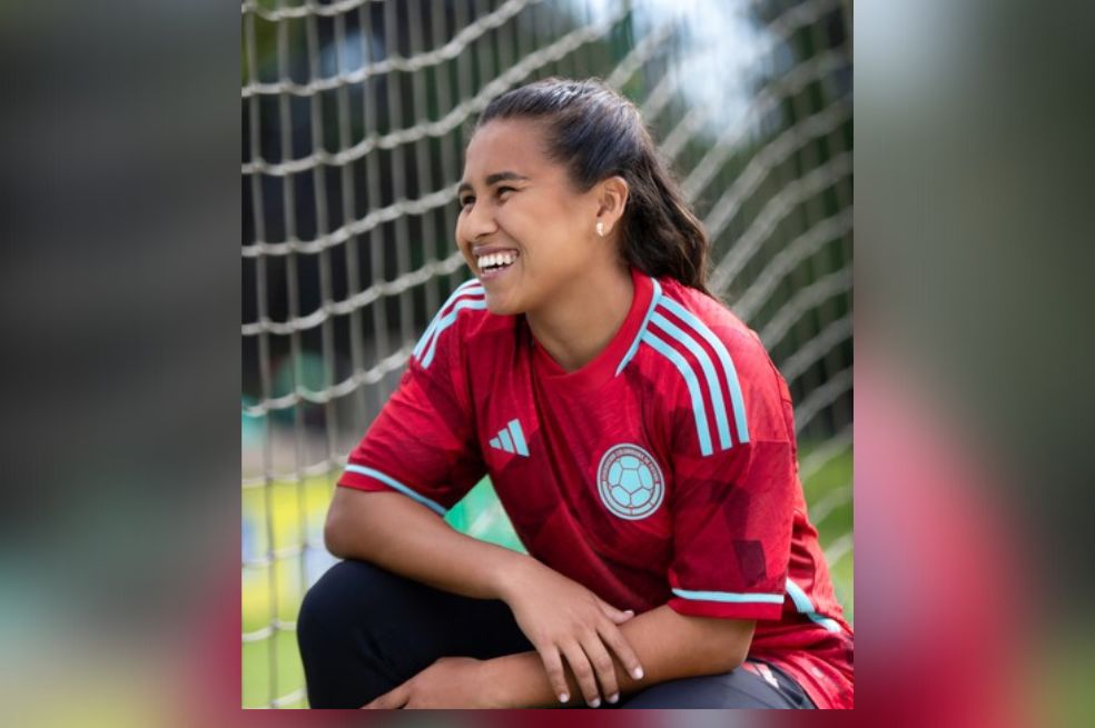 Las jugadoras de la Selección de Colombia de mayores fueron protagonistas del estreno del nuevo combinado alternativo que vestirán todos los seleccionados. //FCF