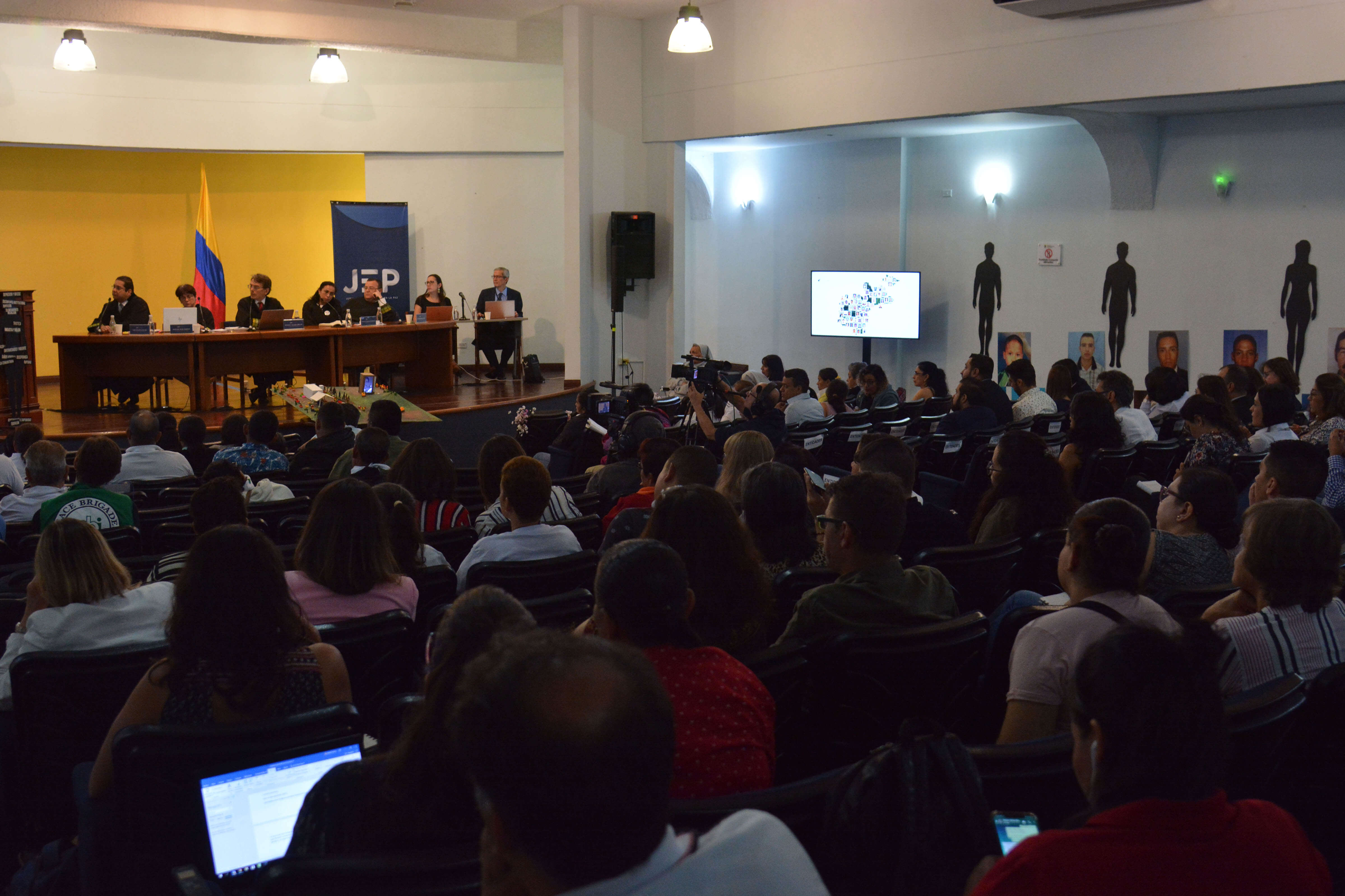 Alcaldía de Medellín construyó donde se presume hay desaparecidos: fiscal de Justicia y Paz