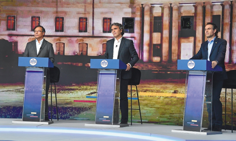 Petro-Hernández: ¿un debate que tuvo que ser obligado?
