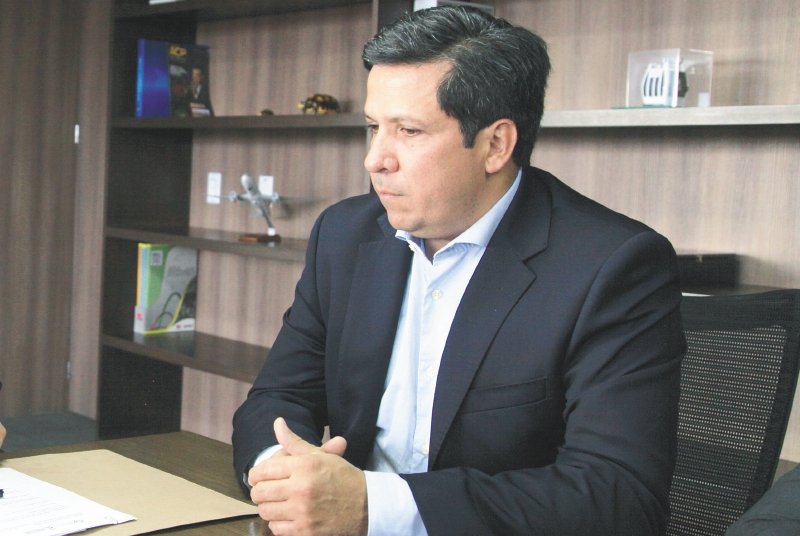 El hombre del maletín y el alcalde de Neiva