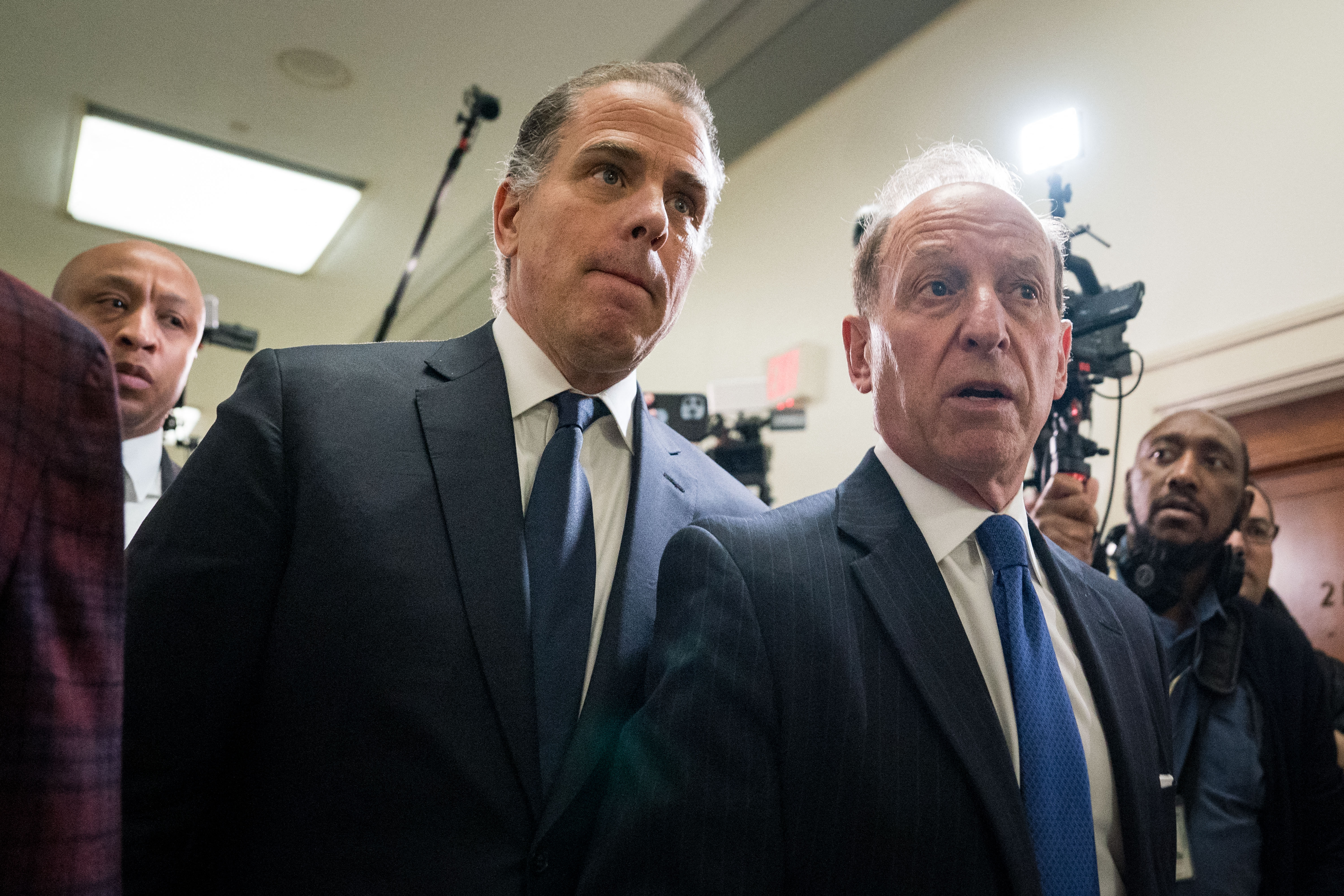 La aparición sorpresa del hijo de Biden en el Congreso en audiencia en su contra