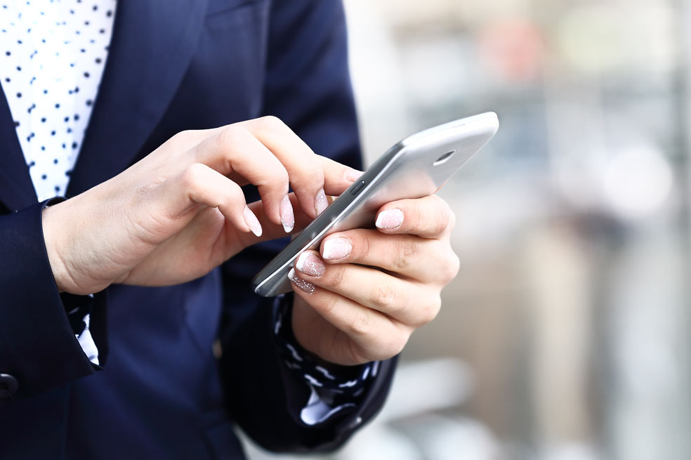Los SMS cumplen 30 años y se reinventan como método de comunicación