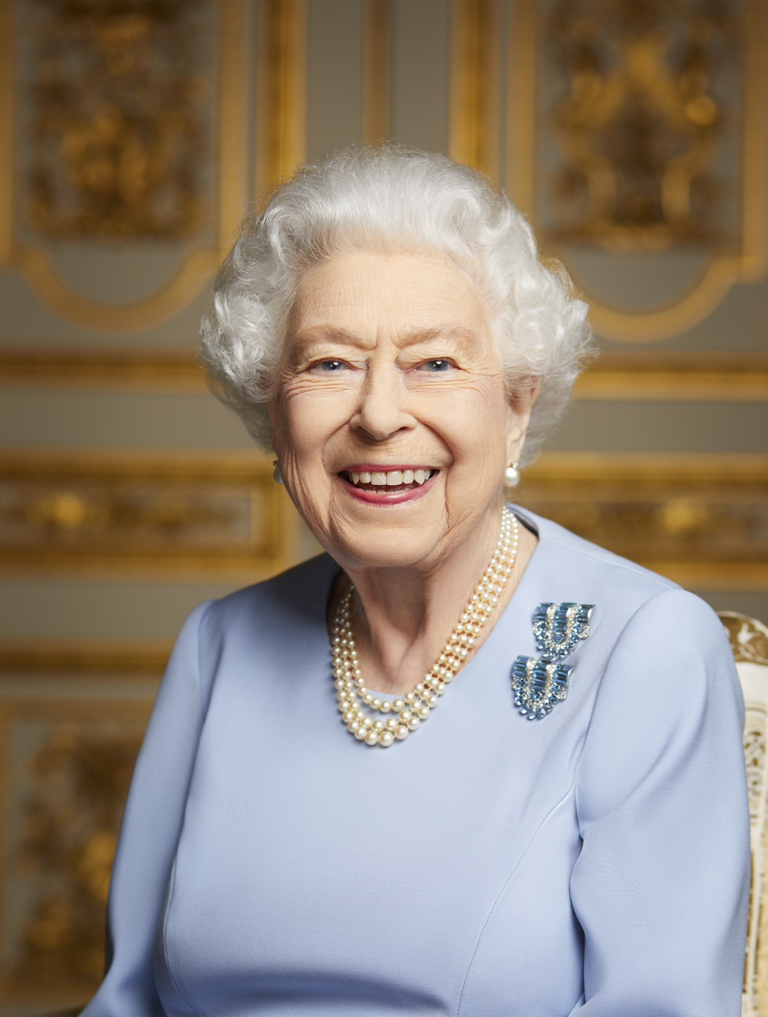 LONDRES, 19/09/2022.- Antes del funeral de estado de la reina Isabel II, la Casa Real Británica ha publicado una nueva fotografía de la monarca que fue tomada para conmemorar el Jubileo de Platino de Isabel II, el primer monarca británico en alcanzar este hito. EFE/ Twitter The Royal Family -SOLO USO EDITORIAL/SOLO DISPONIBLE PARA ILUSTRAR LA NOTICIA QUE ACOMPAÑA (CRÉDITO OBLIGATORIO)-