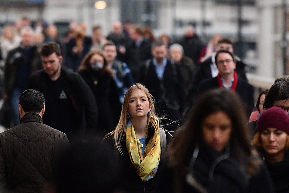 Inglaterra: se acabaron los tapabocas y los pasaportes sanitarios