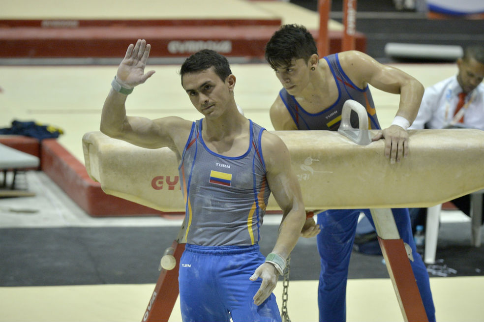 Jossimar Calvo le da a Colombia sus primeras medallas de oro en los Bolivarianos