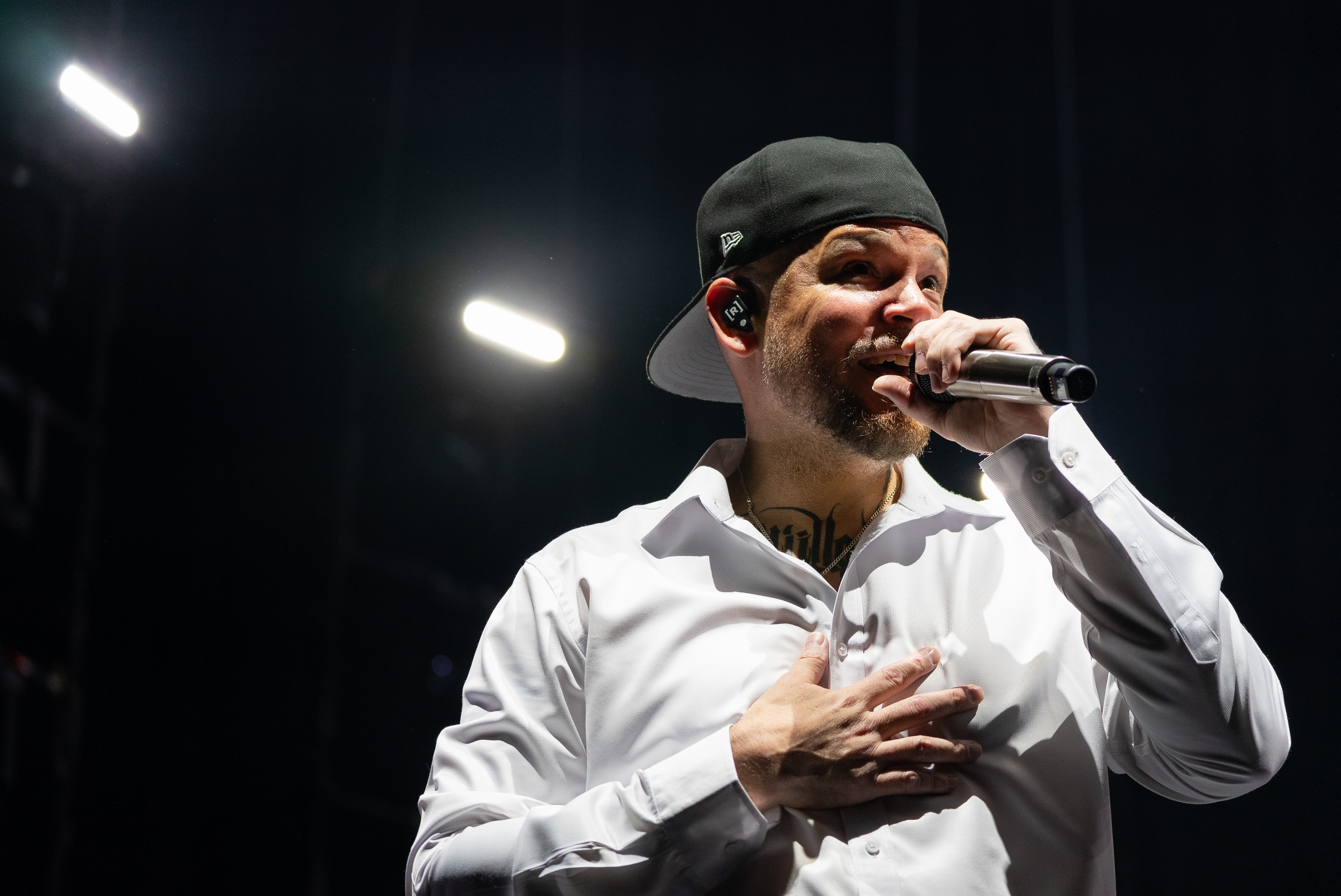 El nombre escogido para esta gira es el mismo con el que el cantante tituló su más reciente álbum para el que colaboró con distintos artistas latinoamericanos.
