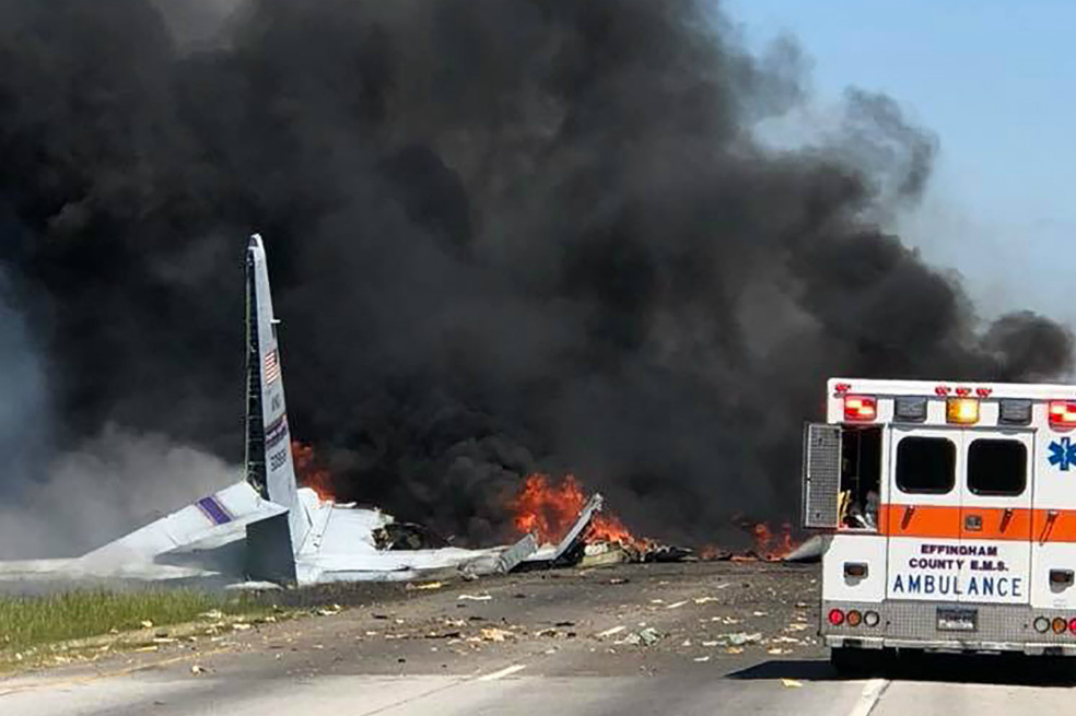 Cinco muertos al estrellarse avión militar de Estados Unidos