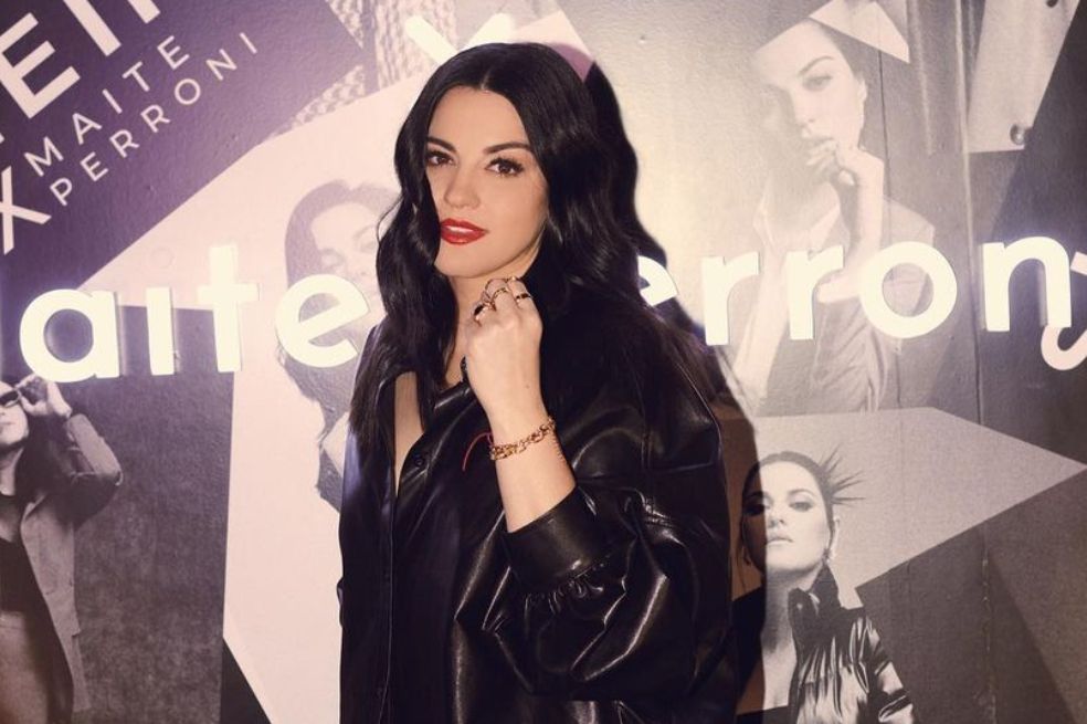 Maite Perroni mostró avanzado embarazo, mientras prepara gira de RBD