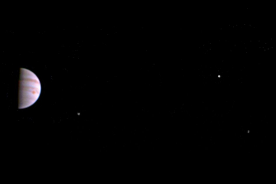La primera imagen de Júpiter captada por la nave Juno