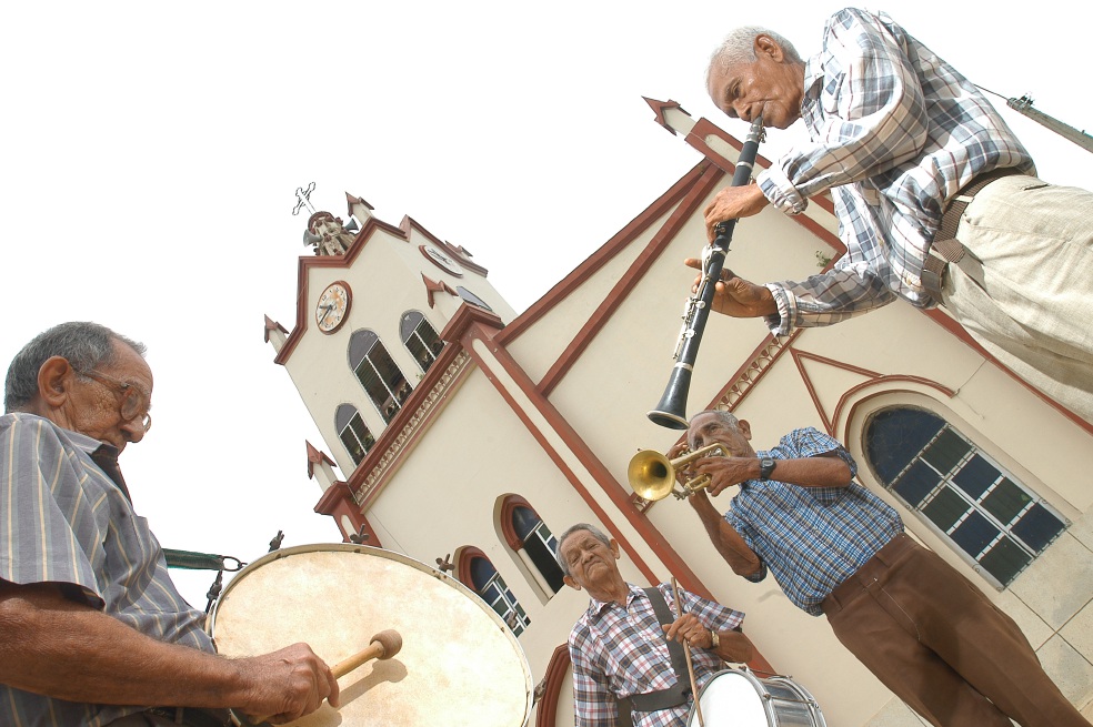 Porros debajo de la bonga