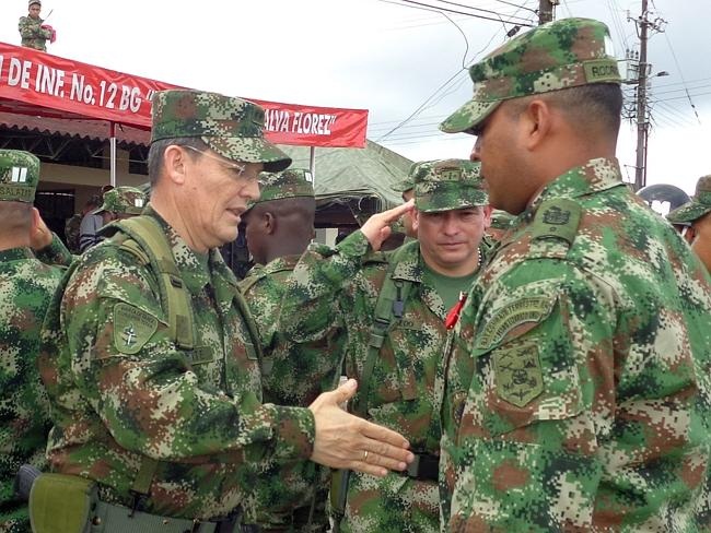 ¿Desaparición de general Alzate podría no ser un secuestro?