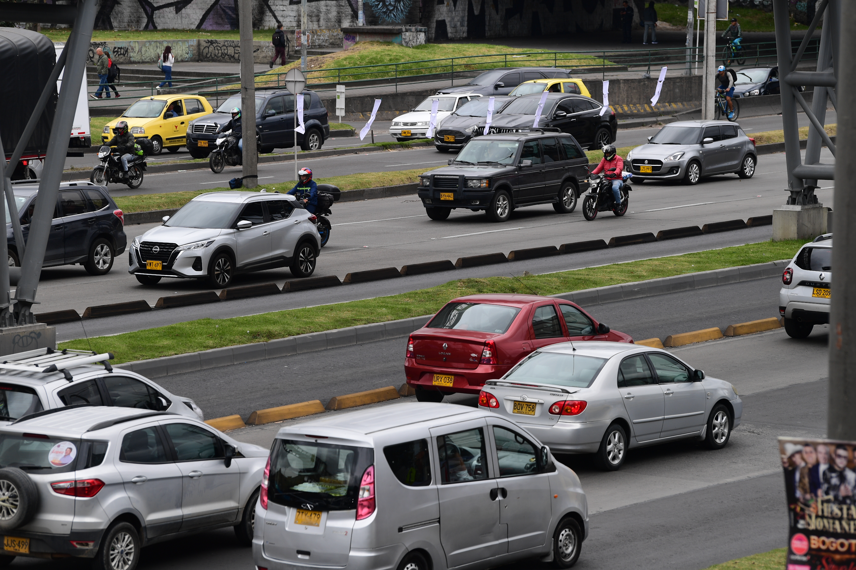 Tráfico pesado y múltiples trancones en varios puntos de la capital.