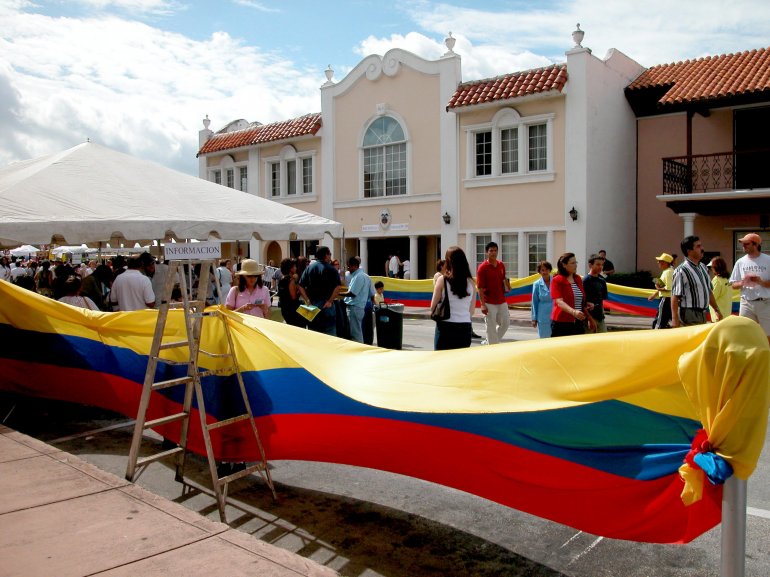 Consulado de Colombia en Miami denunció incidente con uribistas