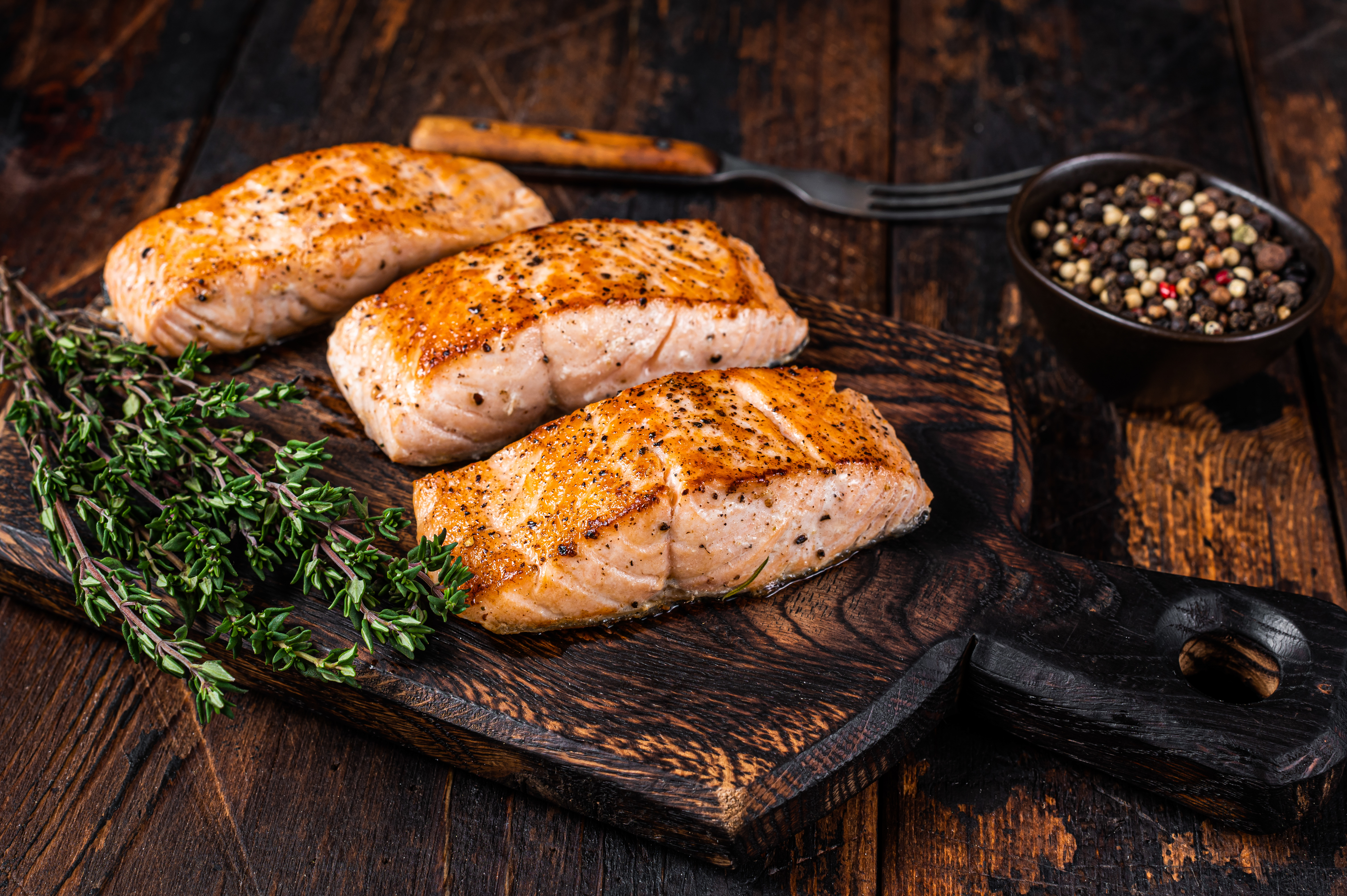 ¿Por qué debes consumir salmón?