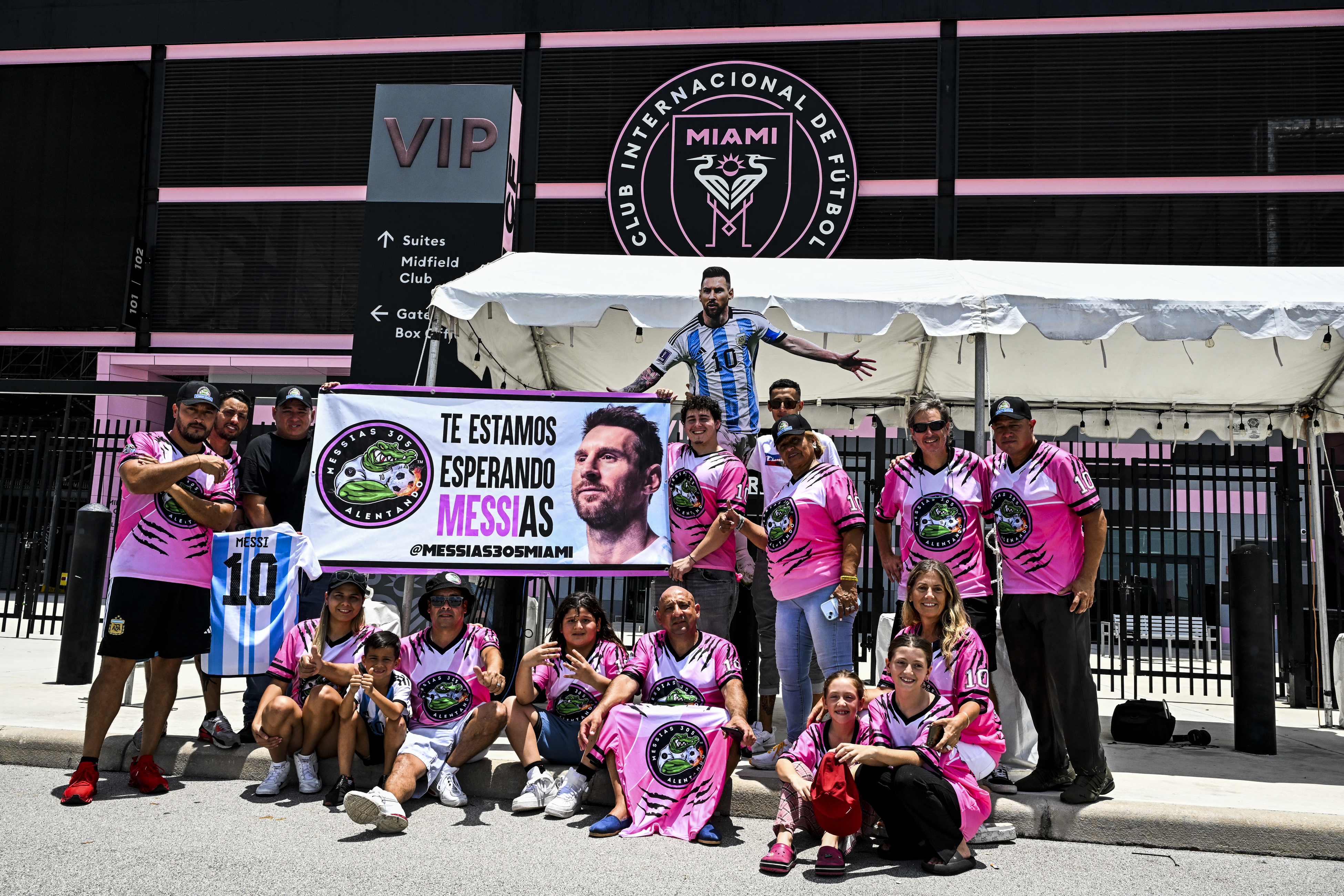 Lionel Messi aterrizó en Miami y desató la ilusión de los hinchas