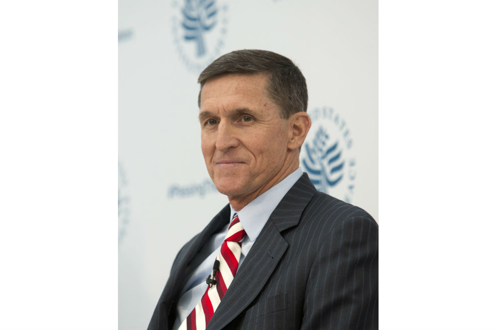 Renuncia Michael Flynn, el consejero de Seguridad Nacional de Trump
