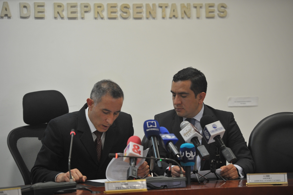Continúa polémica por “engavetada” de la reforma a la justicia