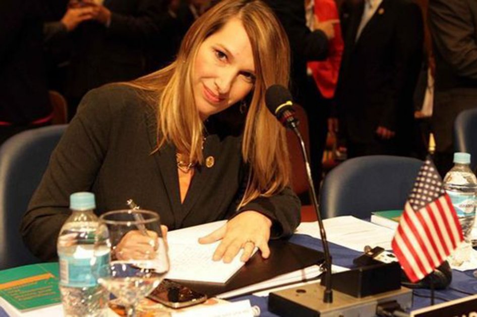 Subsecretaria de Estado de EE.UU., en Colombia para comprobar proceso de paz