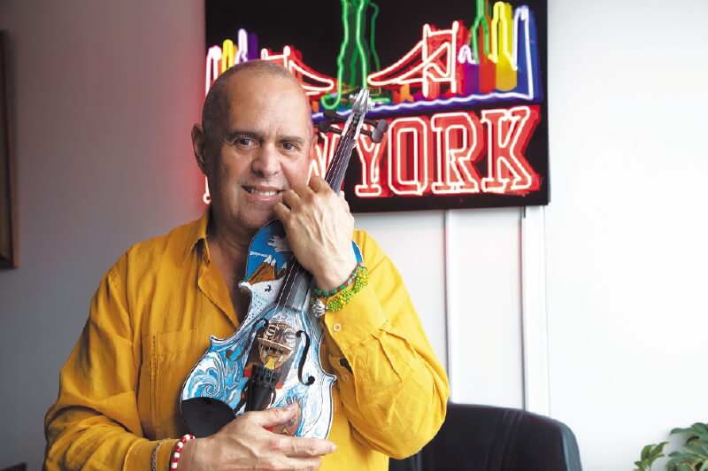 Alfredo de la Fe, el violín estelar de la salsa