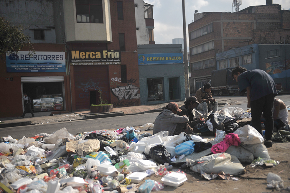 Persisten basuras en Bogotá a doce días de la emergencia sanitaria