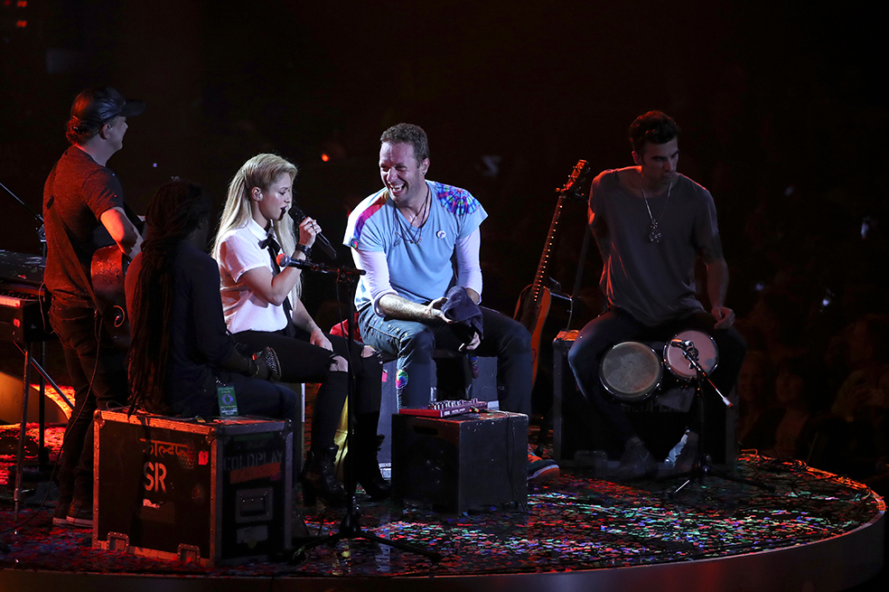 Shakira y Chris Martin de Coldplay en el Global Citizen Festival.  / AFP