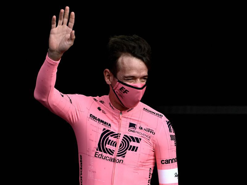 Ola de contagios de COVID-19 en la Vuelta a Suiza: Rigoberto Urán, afectado