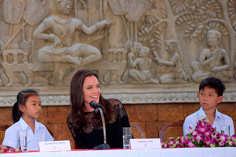 Vanity Fair se niega a cambiar el reportaje por el que critican a Angelina Jolie