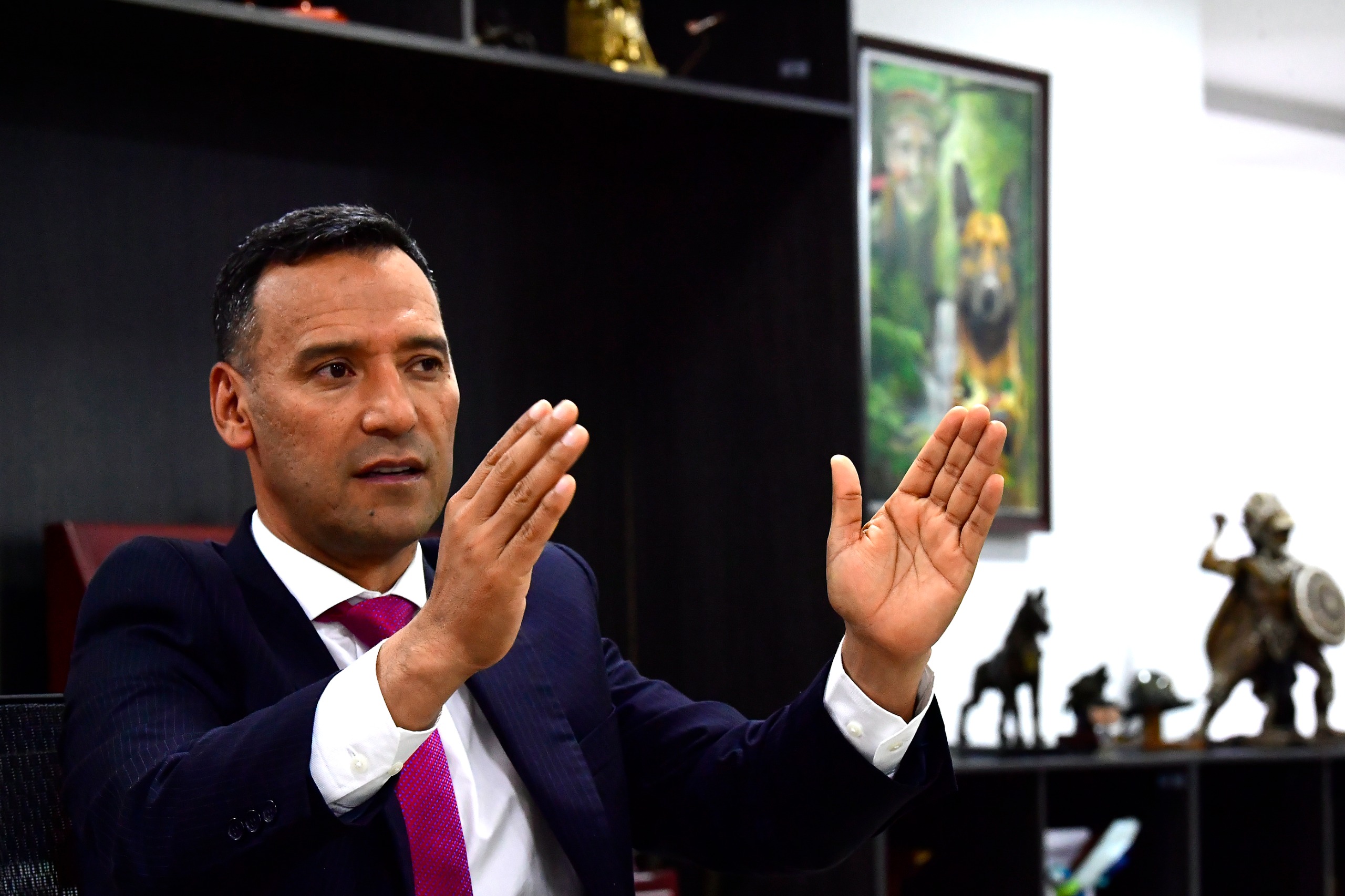 “Los grupos al margen de la ley traicionaron el país”: ministro Pedro Sánchez