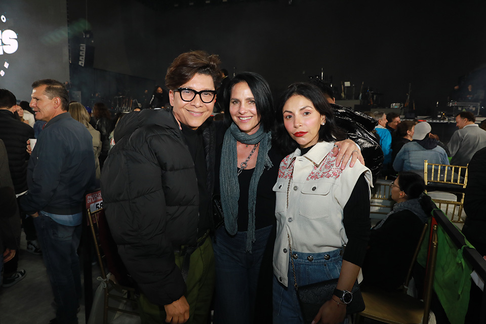 Paola Turbay y más famosos disfrutaron el concierto de Carlos Vives en Bogotá