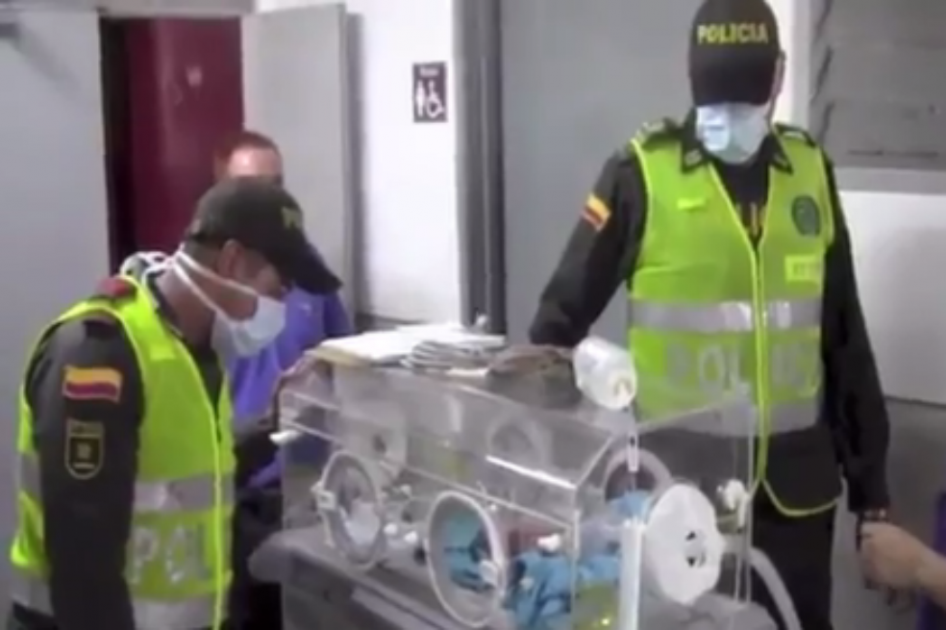 Policías encuentran a recién nacido abandonado en una calle de Cali